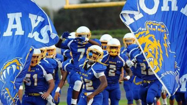 A photo of the Bayshore Bruins Football Team
